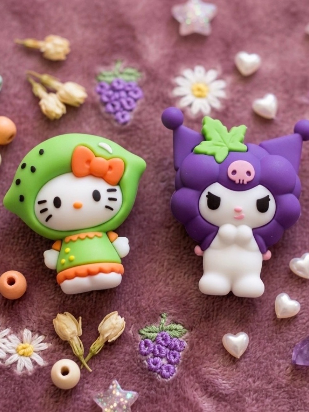 🥝 Hello Kitty Kiwi and 🍇 Kuromi Grapes